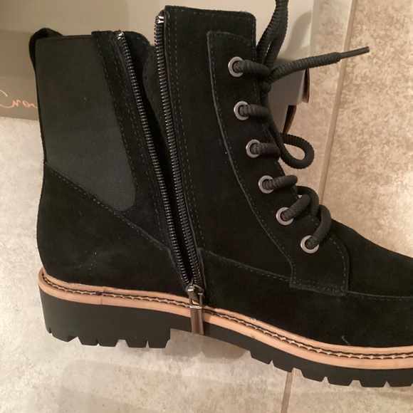 NEW IN BOX…. Crown Vintage Shay Bootie….Size 9 - Picture 7 of 12